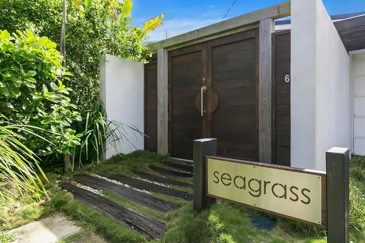 Tatil Evi Seagrass - Pacific Ave - Tranquil Beautifully Styled Home Sunshine Beach Avustralya